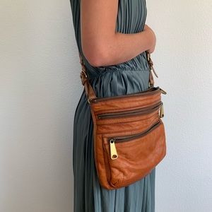 Brown leather crossbody fossil purse